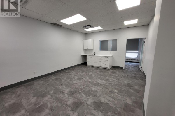 204a - 845 St Clair Avenue W, Toronto, ON M6C1C2 Photo 5
