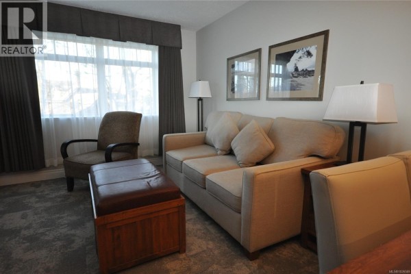Living room - 204d 1800 Riverside Lane, Courtenay, BC V9N8C7 Photo 5
