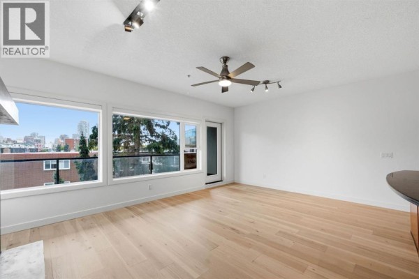 5pc Bathroom - 205, 1818 14 Street Sw, Calgary, AB T2T0C3 Photo 2