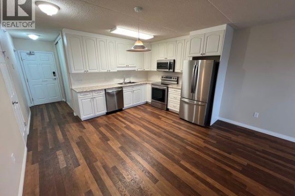 205, 228 Pembina Avenue, Hinton, AB, photo 2