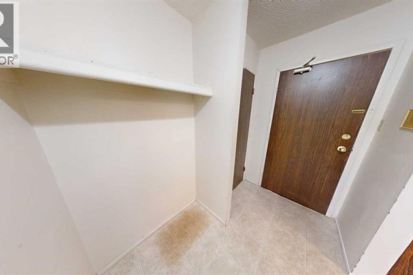 4pc Bathroom - 205, 9656 Hillcrest Drive, Grande Prairie, AB T8V1B1 Photo 2
