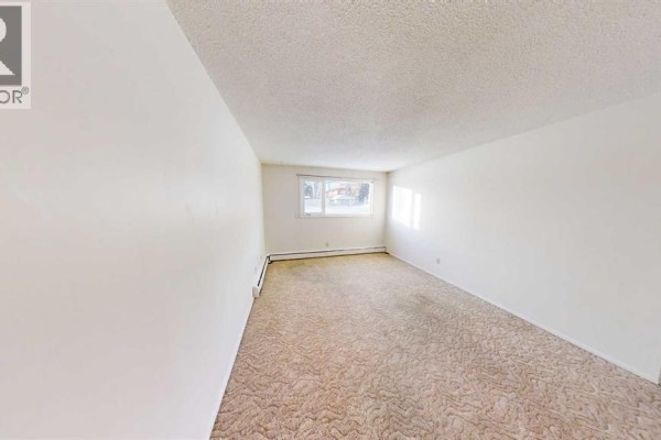 205, 9656 Hillcrest Drive, Grande Prairie, AB T8V1B1 Photo 5