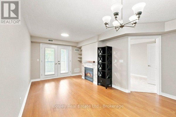 Primary Bedroom - 205 - 10 Brandy Lane Drive, Collingwood, ON L9Y0X4 Photo 3