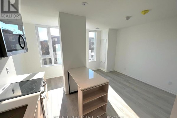 205 - 11 Maryport Avenue, Toronto, ON M3M0E2 Photo 2
