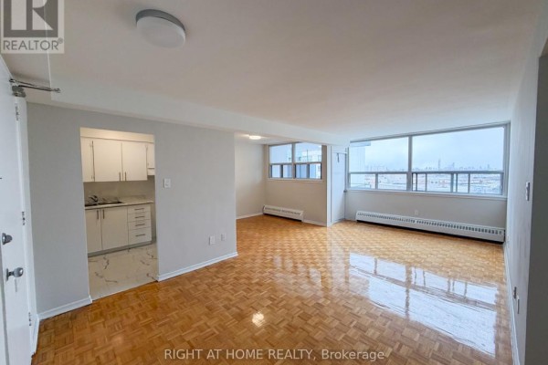 Living room - 205 - 1440 Lawrence Avenue W, Toronto, ON M6L1B2 Photo 2