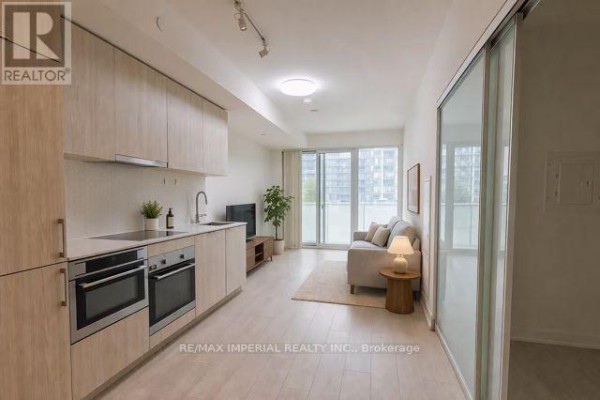205 - 15 Queens Quay E, Toronto, ON, photo 3