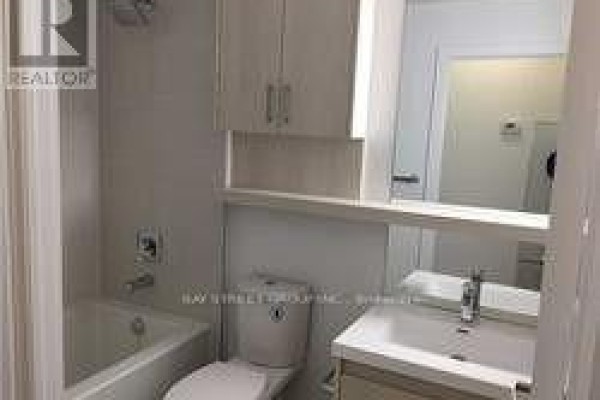 Bedroom - 205 - 150 Fairview Mall Drive, Toronto, ON M2J4T1 Photo 5