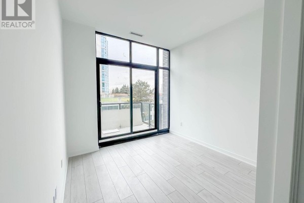 Den - 205 - 1606 Charles Street, Whitby, ON L1N0P1 Photo 5