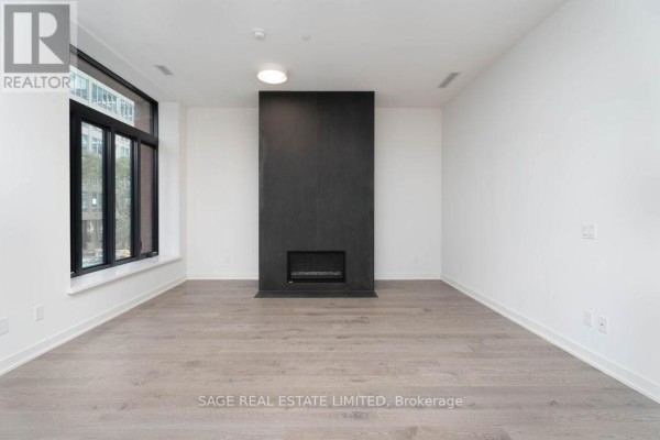 Primary Bedroom - 205 - 22 Lombard Street, Toronto, ON M5C1M1 Photo 4