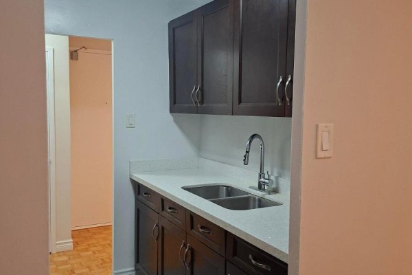 Bedroom - 205 - 2202 Weston Road, Toronto, ON M9N1Y3 Photo 4