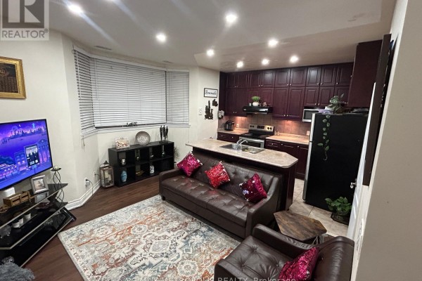 205 - 2352 Middlefield Road, Markham, ON L3S4T6 Photo 4