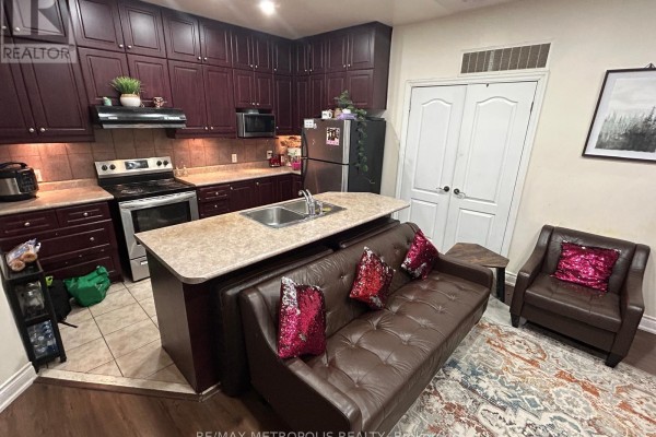 205 - 2352 Middlefield Road, Markham, ON L3S4T6 Photo 5