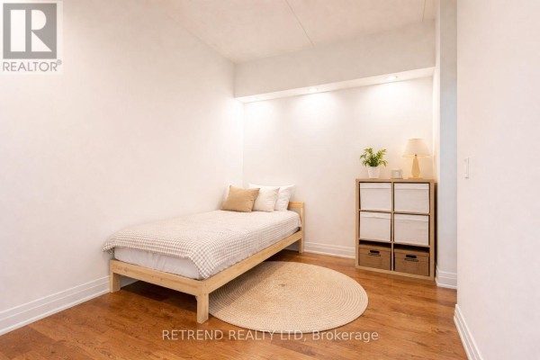 205 - 2737 Keele Street, Toronto, ON M3M2E9 Photo 3