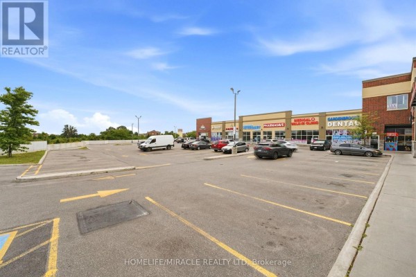 205 - 275 Gardenbrooke Trail, Brampton, ON L6P3L1 Photo 3