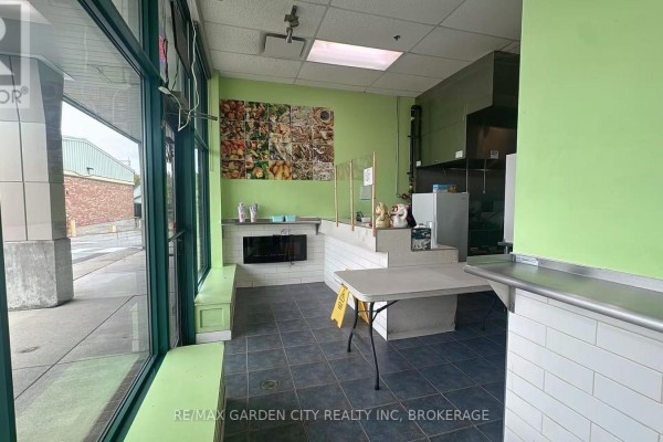 205 - 3714 Portage Road, Niagara Falls, ON L2J2K9 Photo 4