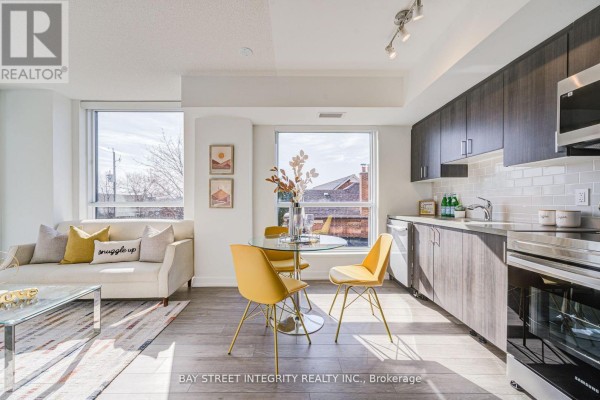 Primary Bedroom - 205 - 556 Marlee Avenue, Toronto, ON M6B0B1 Photo 2
