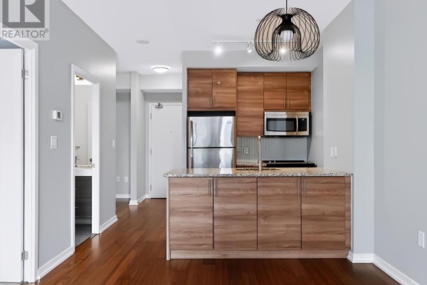 Bedroom - 205 - 70 Forest Manor Road, Toronto, ON M2J0A9 Photo 3