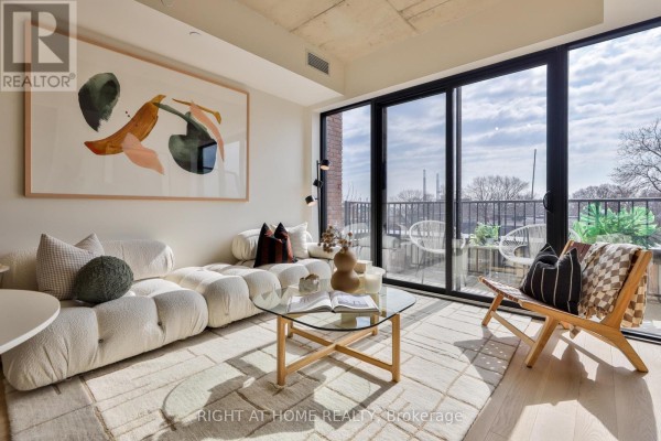 Kitchen - 205 - 761 Queen Street E, Toronto, ON M4M1H3 Photo 3