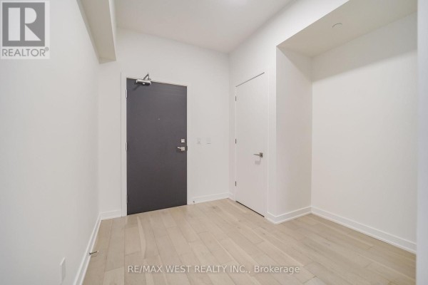 205 - 840 St Clair Avenue W, Toronto, ON, photo 2