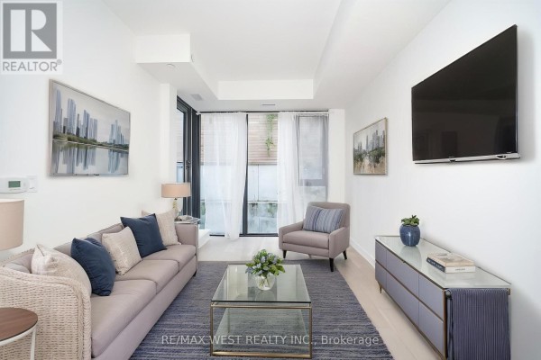 205 - 840 St Clair Avenue W, Toronto, ON, photo 3