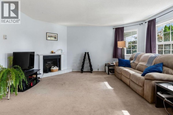 205 106 Mcdermid Drive, Prince George, BC, photo 2