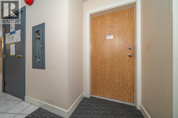 205 11595 Fraser Street, Maple Ridge, BC V2X0X7 Photo 5