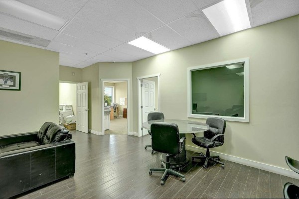 205 15299 68 Avenue, Surrey, BC V3S2C1 Photo 3