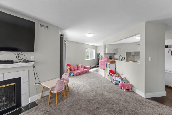 205 1755 Salton Road, Abbotsford, BC V2S7C5 Photo 4