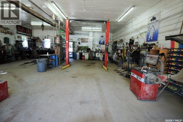 102 1st Avenue W, Blaine Lake, SK S0J0J0 Photo 3