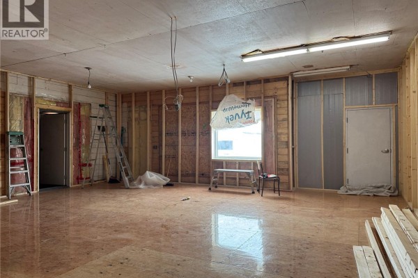 205-207 Main Street, Lintlaw, SK S0A2H0 Photo 4