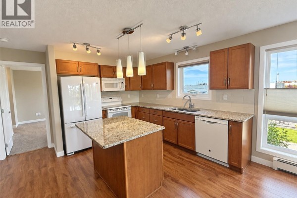 Kitchen - 205 2311 Windsor Park Road, Regina, SK S4V1S2 Photo 4