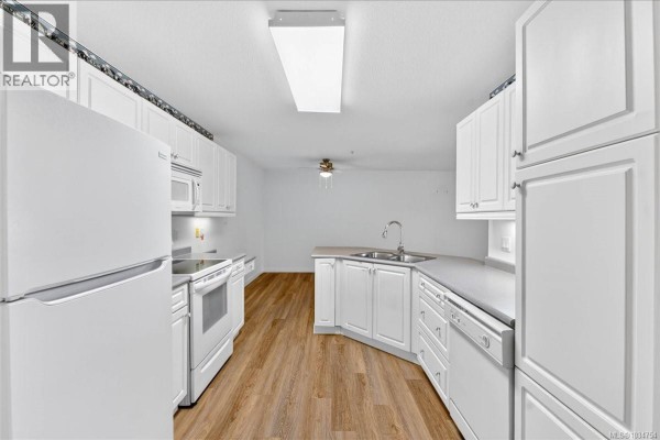 Kitchen - 205 2825 3rd Ave, Port Alberni, BC V9Y2A9 Photo 5