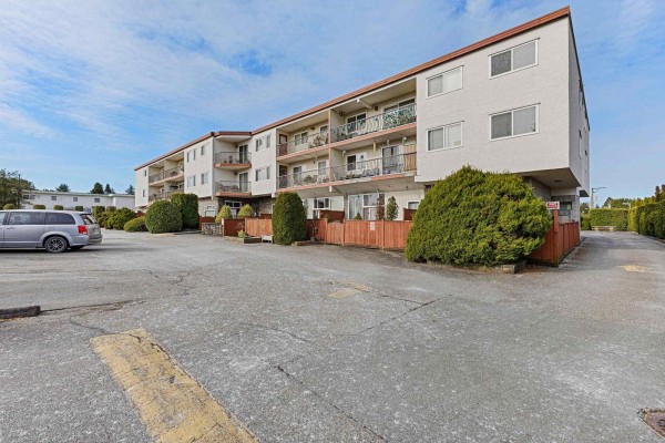 205 3043 270 Street, Langley, BC V4W3M2 Photo 3