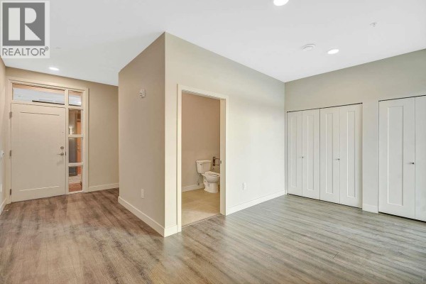 205 395 Ellesmere Avenue, Burnaby, BC, photo 3