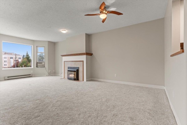Living room - 205 45604 Brett Avenue, Chilliwack Proper West, Chilliwack, BC V2P1N9 Photo 4