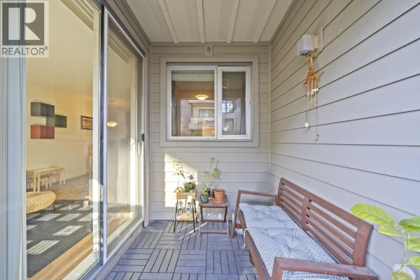 205 5388 Grimmer Street, Burnaby, BC V5H0B9 Photo 2