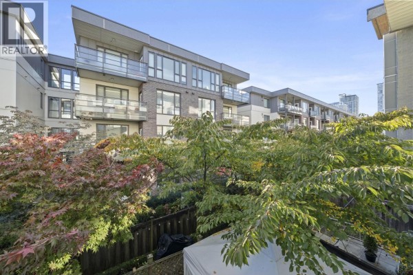 205 5388 Grimmer Street, Burnaby, BC V5H0B9 Photo 3