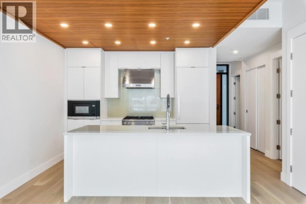 205 6707 Nelson Avenue, West Vancouver, BC V7W0A4 Photo 5