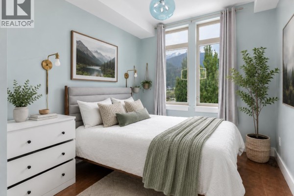205 7330 Arbutus Street, Pemberton, BC V0N2L1 Photo 3