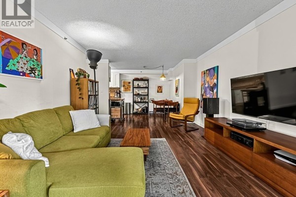 205 825 E 7th Avenue, Vancouver, BC V5T1P4 Photo 2
