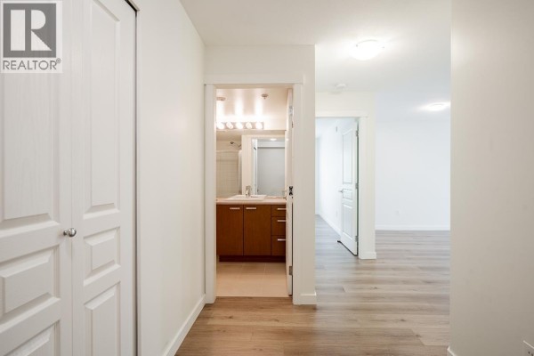205 9500 Odlin Road, Richmond, BC V6X0H5 Photo 3