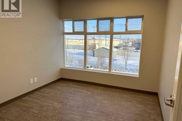 205 C, 10055 120 Avenue, Grande Prairie, AB, photo 2
