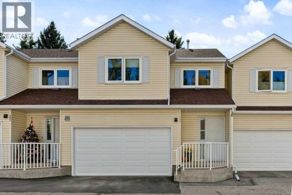 Foyer - 205 Edgedale Gardens Nw, Calgary, AB T3A4M6 Photo 3