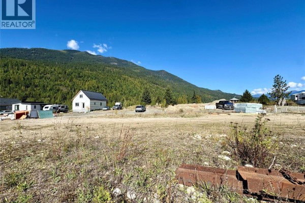 205 Edward Street Lot# 43, Balfour, BC V0G1C0 Photo 4