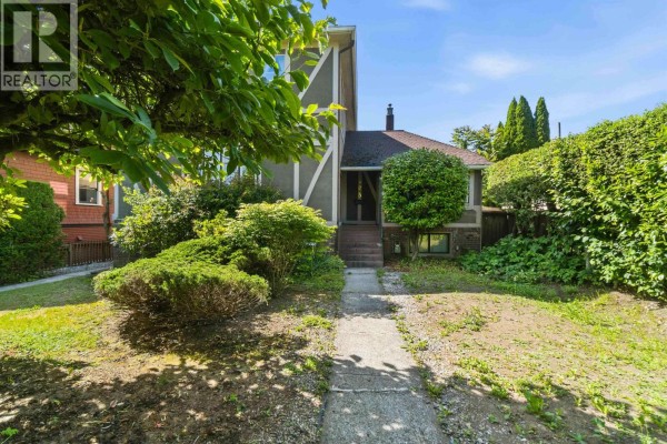 205 Fourth Avenue, New Westminster, BC V3L1N5 Photo 3