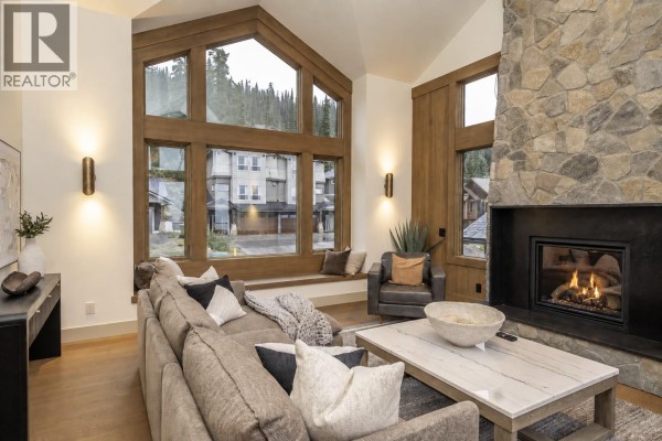 205 Grizzly Ridge Trail, Big White Residential For Sale $2,495,000