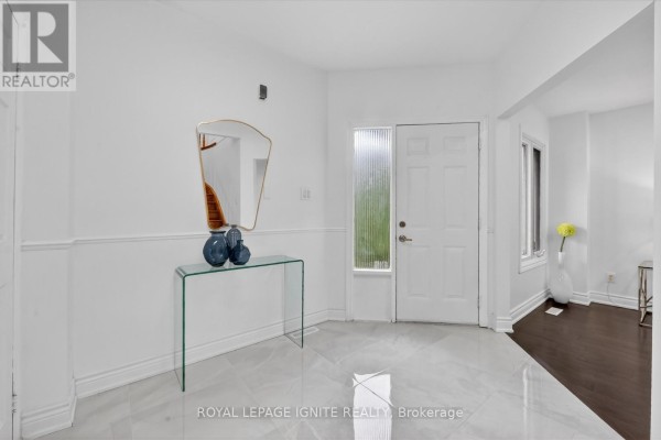 Bedroom - 205 Hupfield Trail, Toronto, ON M1B4N9 Photo 3