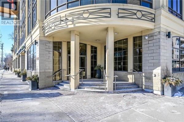 205 Lakeshore Road W Unit# 409, Oakville, ON, photo 2