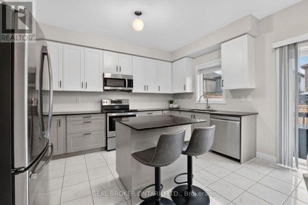 Dining room - 205 Shoreview Drive, Welland, ON L3B0H3 Photo 4