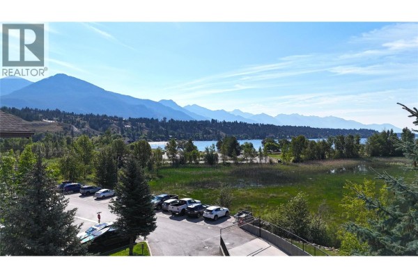 Living room - 205 Third Avenue Unit# 1403, Invermere, BC V0A1K7 Photo 4
